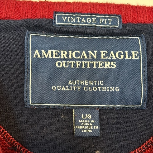 American Eagle Men’s Red Vintage Fit Sweater, Large - Picture 5 of 11